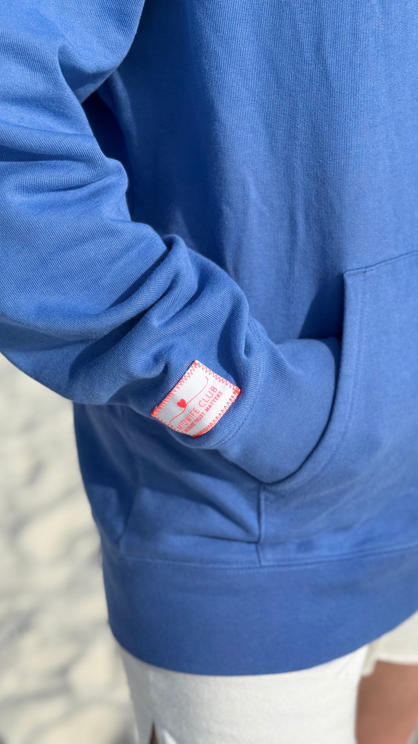 EASY GOING HOODIE
