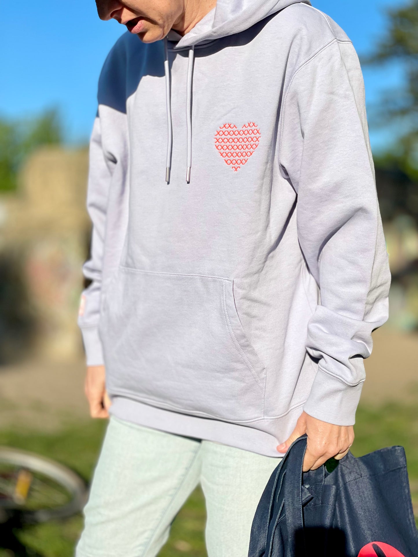 EASY GOING HOODIE